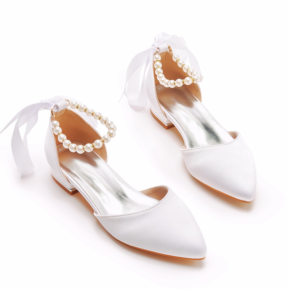 Sandals - 結婚式の靴花嫁フラットヒール尖った中空サンダル女性ホワイトサテンビーズ花嫁のウェディングドレスシューズ Sandalias