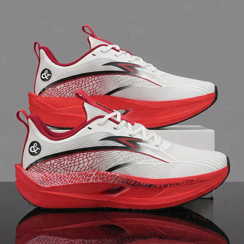 カーボンプレート搭載のランニングシューズ。マラソン、レース、 - Carbon Plate Marathon Racing Shoes のレビューと価格