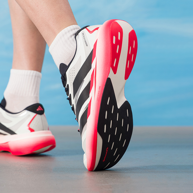 アディダス メンズシューズ オリジナル 軽量 ロードランニン - Lightweight Road Running Shoes のレビューと価格